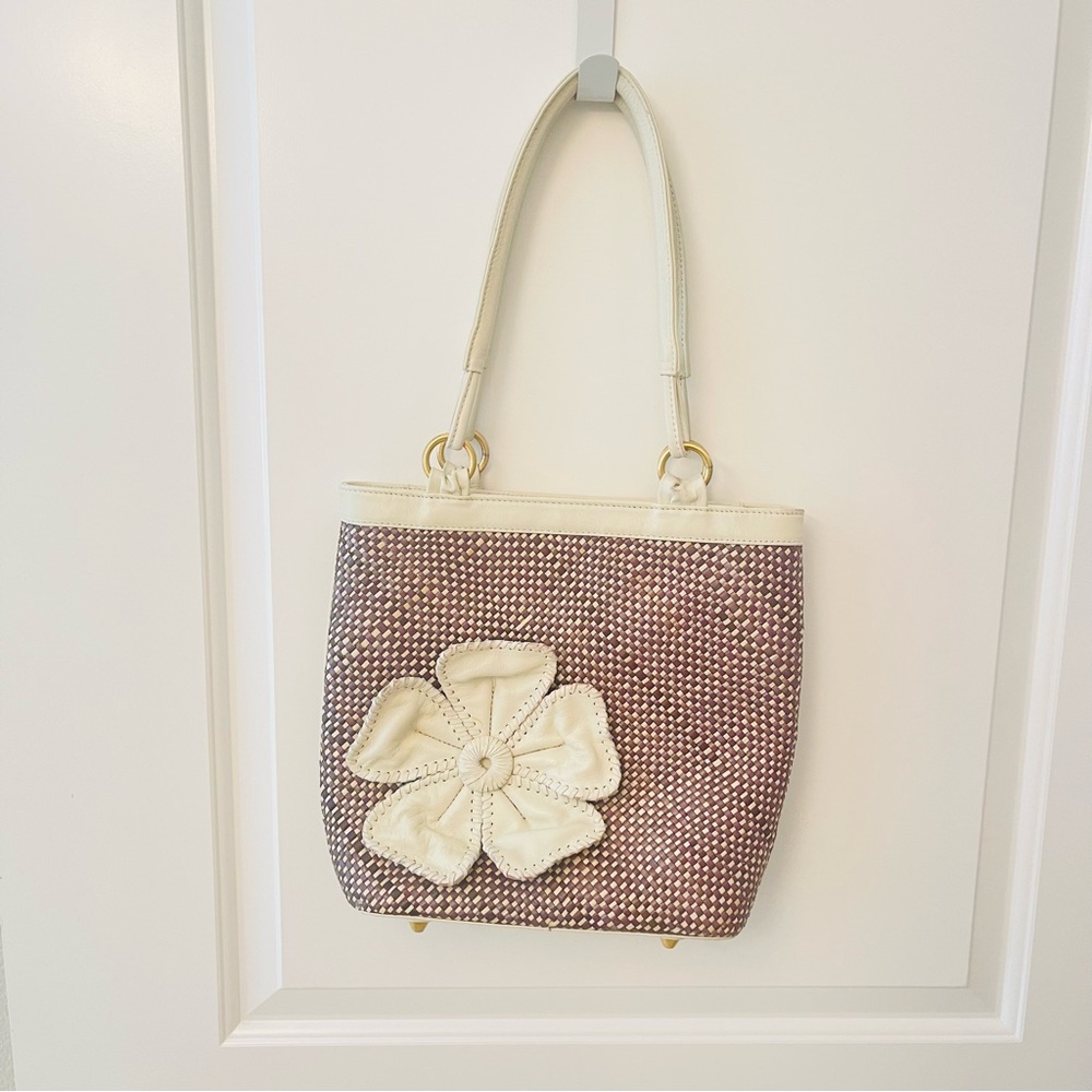 INGE Double Strap, Romantic Flare/Flower Motif on outside,